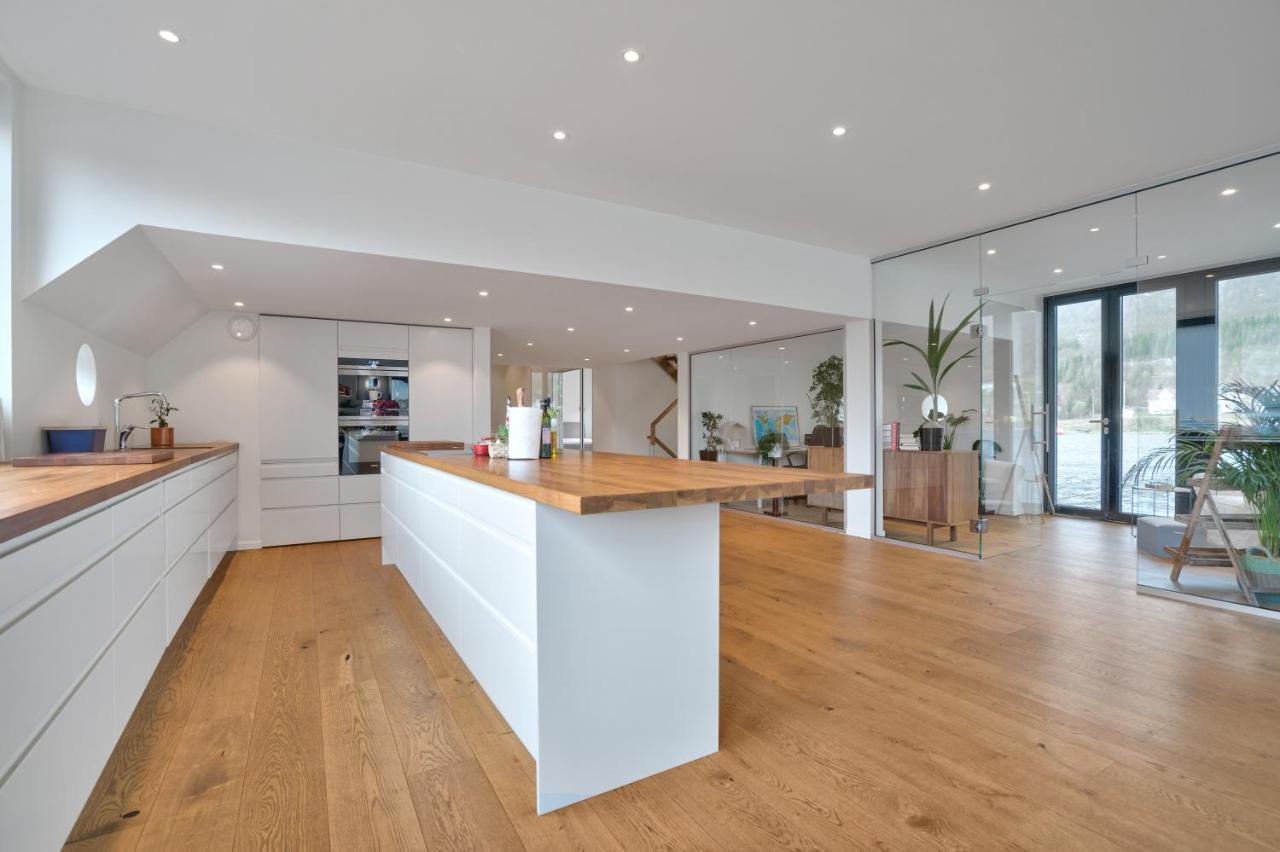Volda Floating Home Kvaloya Bagian luar foto
