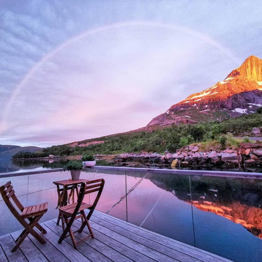 Volda Floating Home Kvaloya Bagian luar foto